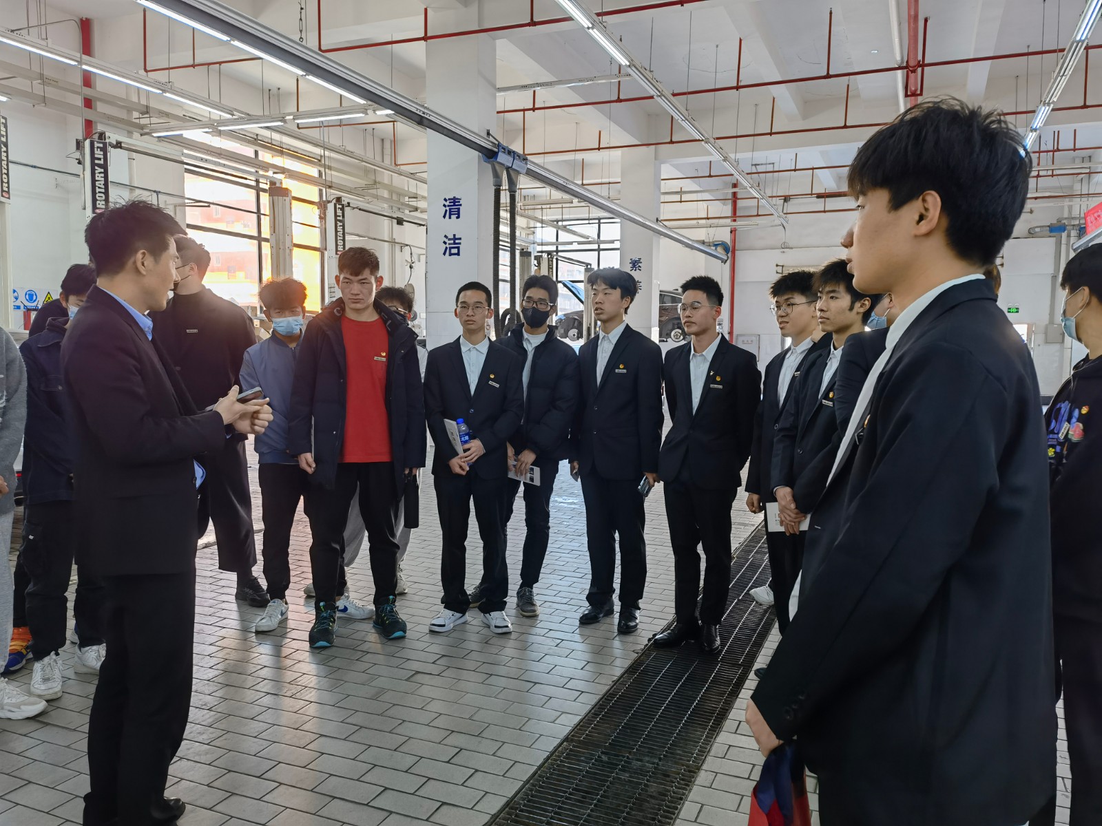 微信图片_20211220135601.jpg 微信图片_20211220135601.jpg