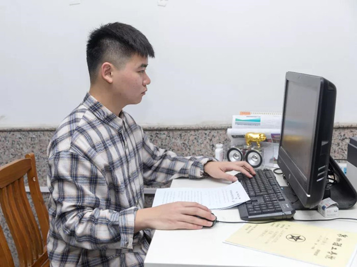 雷一.jpg 雷一.jpg